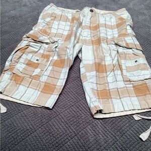 WearFirst  Cargo Shorts, inseam 14”. 386
